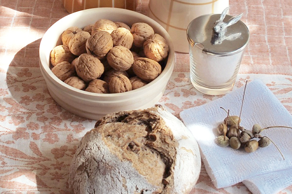 Schwarzbueb_Nussbrot_1000x667px_03_low